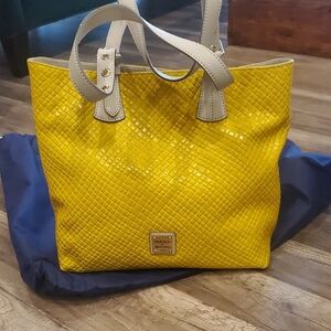 NEW Dooney & Bourke Yellow Textured Tote Bag with Gold Accents - SAMPLE